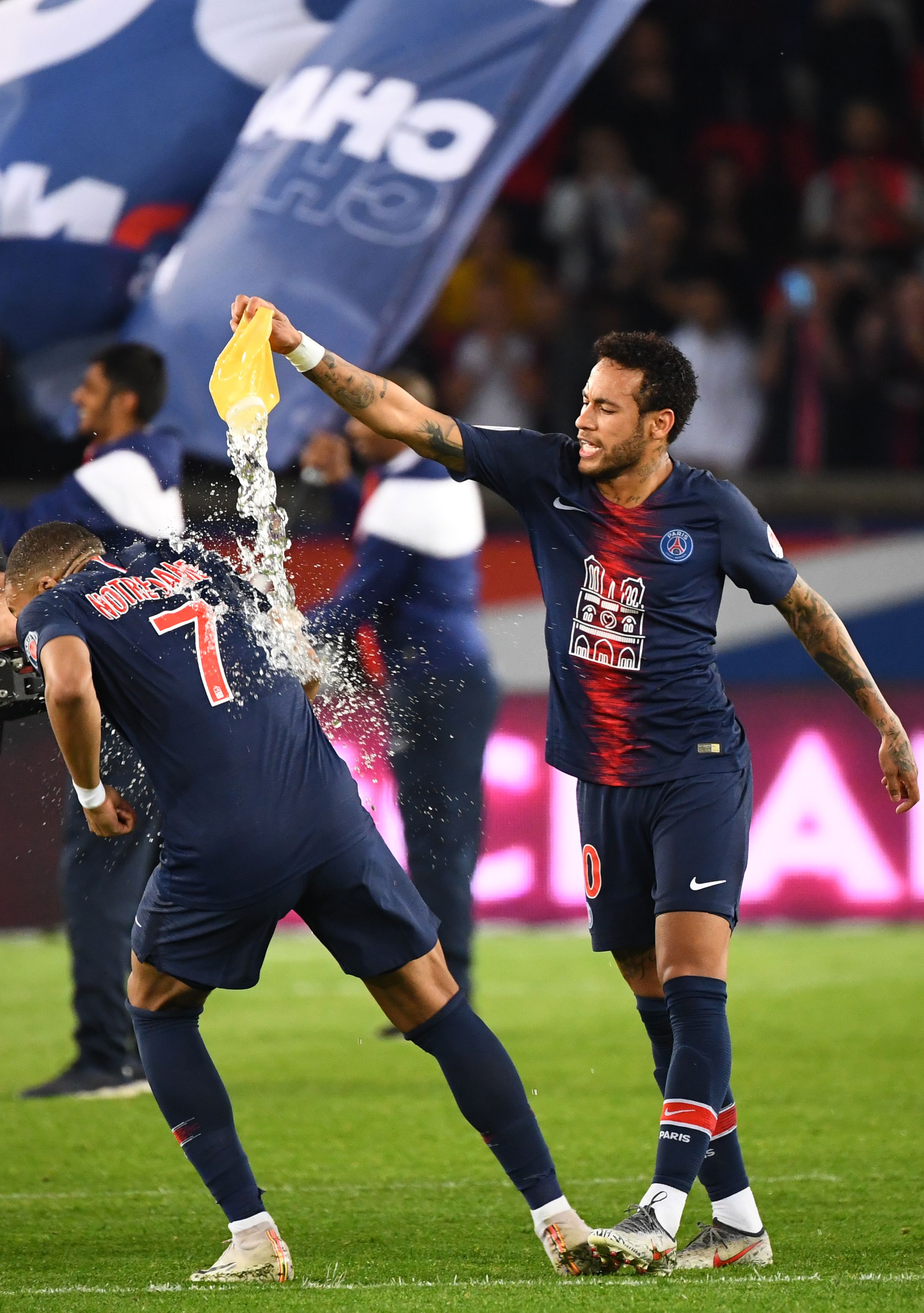 托辛：争冠永远是我们的目标；国际比赛日后早场比赛并不容易（托辛：我们始终以冠军为目标；国际比赛日后的早场确实难打）