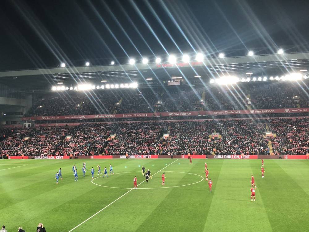 记者：吉乌今天飞往桑德兰，未来24小时内接受体检