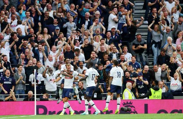 世体：亚马尔独自在健身房进行康复训练，下周末有望复出（世体：亚马尔在健身房单独康复训练，预计下周末回归）