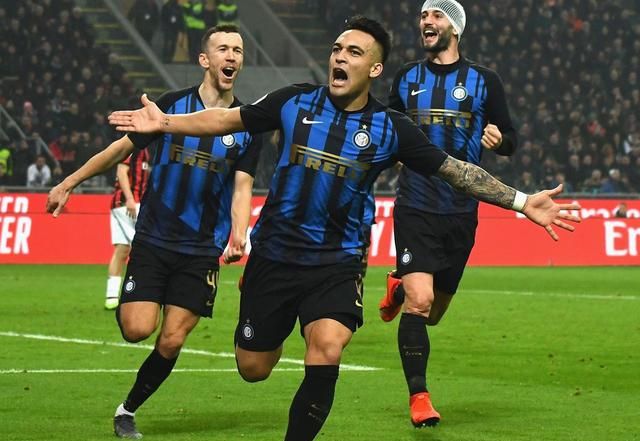 米兰补强后防线时出现新名字：萨索洛的杰伊·伊德泽斯