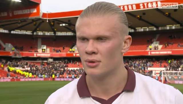 铁卫主场首球比肩C罗，曼联1-1西汉姆联，反超利物浦升英超第八（铁卫老特拉福德处子球追平C罗纪录，曼联1-1西汉姆，力压利物浦升至英超第八）