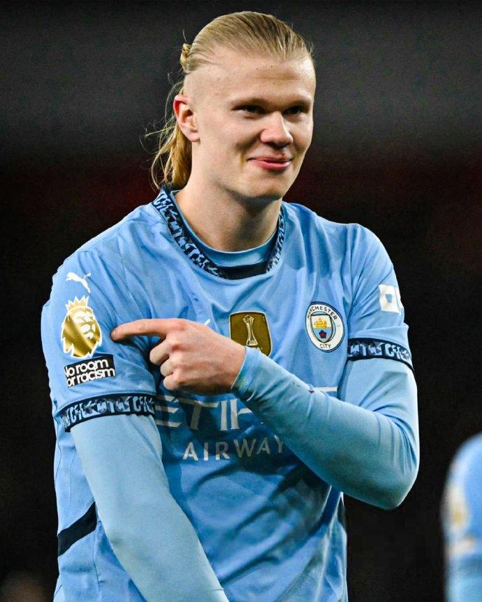 报16连胜终结之仇！凯恩破门追平姆巴佩，拜仁3-2柏林联合三线狂飙