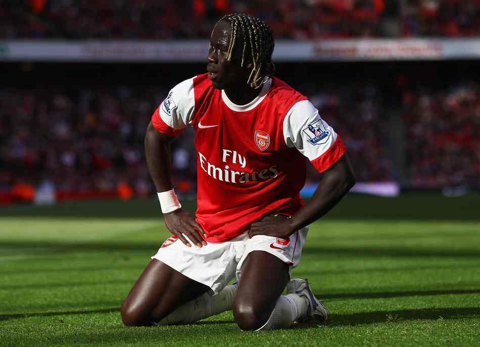 国足U22官方阵型图：继续442平行站位，蒯纪闻朱鹏宇双前锋（U22国足官宣阵型：继续442平行站位，蒯纪闻、朱鹏宇搭档双前锋）