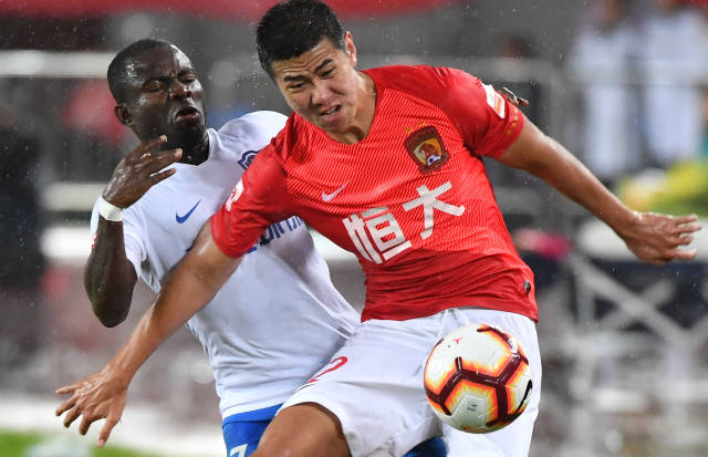 塞尔吉尼奥谈外号“塞鸟”：我像鸟一样，带着大家飞