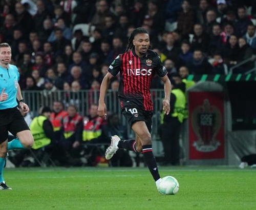 洛杉矶快船负于森林狼，经历逆转五连胜，森林狼展现顽强斗志，快船失误多，火力不足。