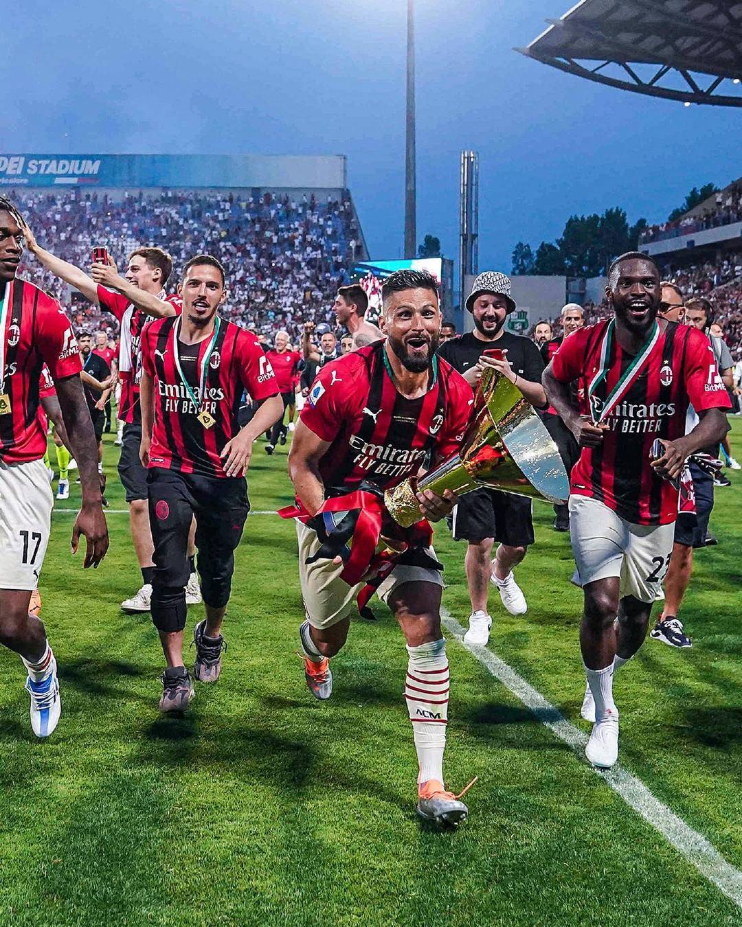 李嗣镕：赛季结束前迎来中超首秀，感谢支持，我们下赛季见（李嗣镕赛季末完成中超处子秀：感谢大家支持，下季再会）