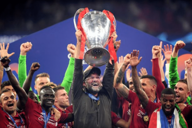 芒特传射建功当选最佳，曼联4比1大胜狼队