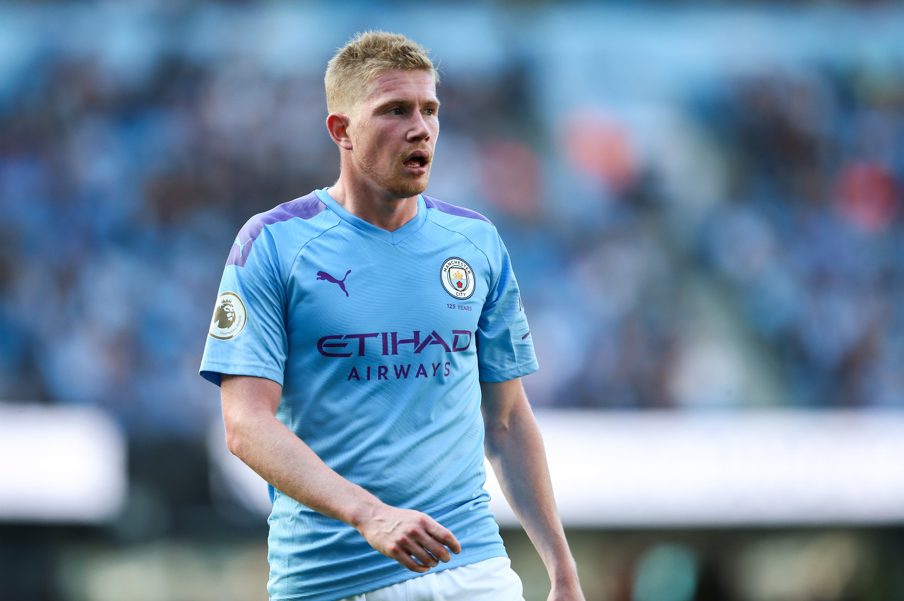 官方：德国裁判雅布隆斯基将执法欧冠第6轮布鲁日vs阿森纳（欧冠第6轮布鲁日对阿森纳之战将由德国裁判雅布隆斯基执法）