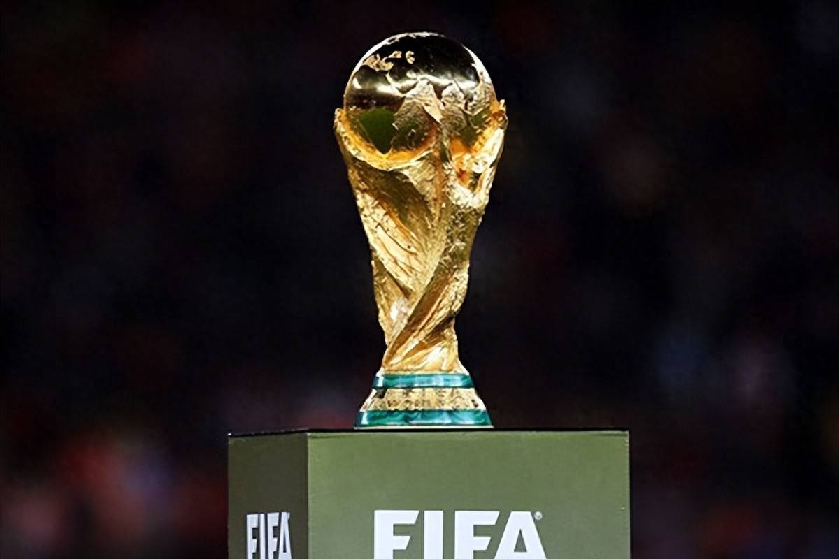 斯洛特：阿利松上周本周都有训练，布拉德利和维尔茨无法出战（斯洛特：阿利松已连续两周训练，布拉德利与维尔茨将缺席）