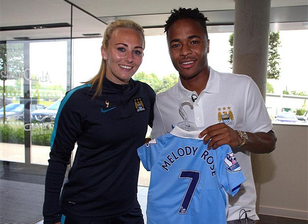 于根伟：下半年已经在推动明年引援；门票售罄体现我们的成功