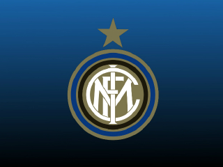 足球中超队长带伤上阵，拼劲获赞